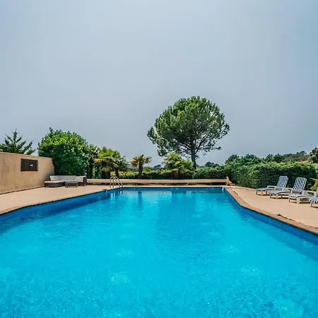 Superbe Avec Piscine Et Vue Sur Le Village * Venejan