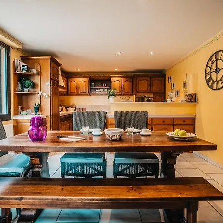 Superbe Avec Piscine Et Vue Sur Le Village Villa *
