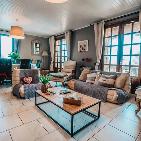 Villa Superbe Avec Piscine Et Vue Sur Le Village *