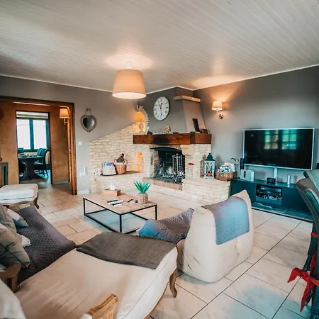 Superbe Avec Piscine Et Vue Sur Le Village Villa Venejan