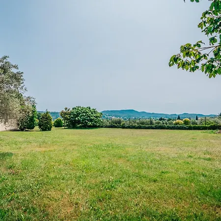 Superbe Avec Piscine Et Vue Sur Le Village * Vénéjan