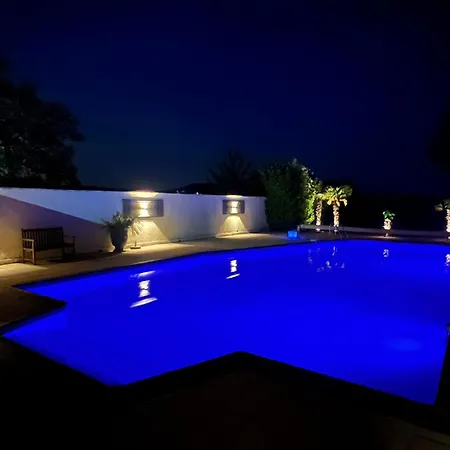 Villa Superbe Avec Piscine Et Vue Sur Le Village Vénéjan